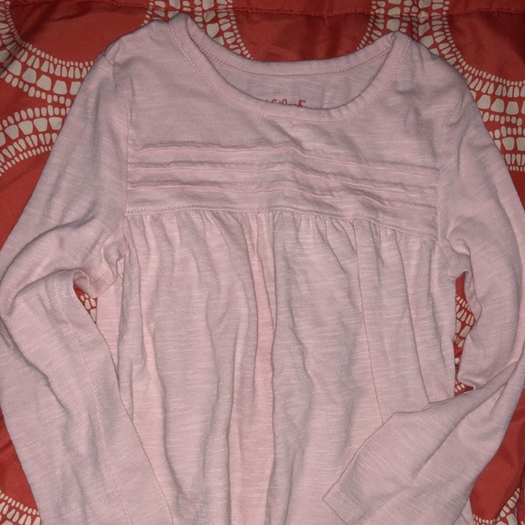 Bundle of 3 toddler girl shirts - Picture 5 of 7